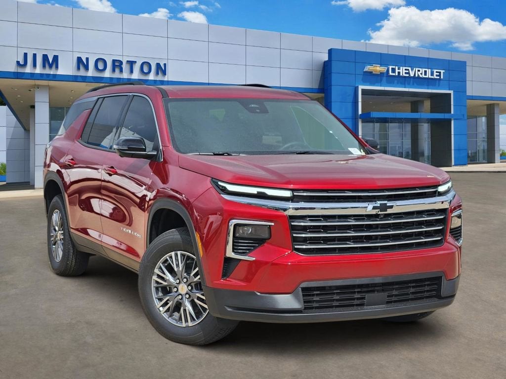 2026 Chevrolet Traverse LT in Radiant Red Tintcoat — front three-quarter view