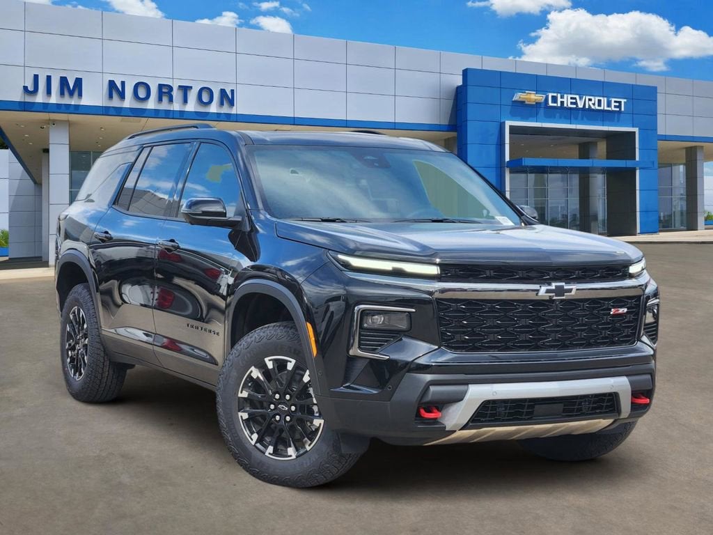 2026 Chevrolet Traverse Z71 in Mosaic Black Metallic — front three-quarter view