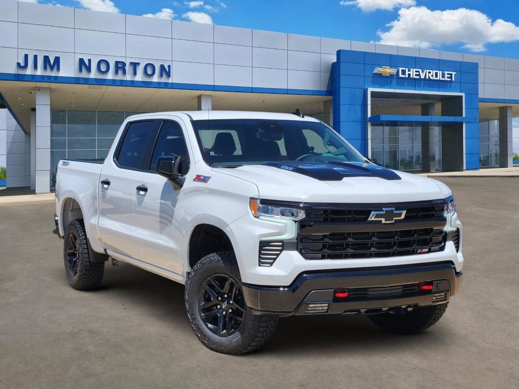 2026 Chevrolet Silverado 1500 LT Trail Boss in Summit White — front three-quarter view