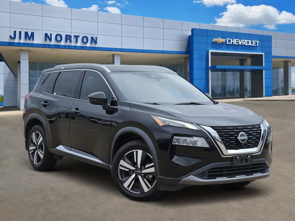 2023 Nissan Rogue SL in Black — front three-quarter view