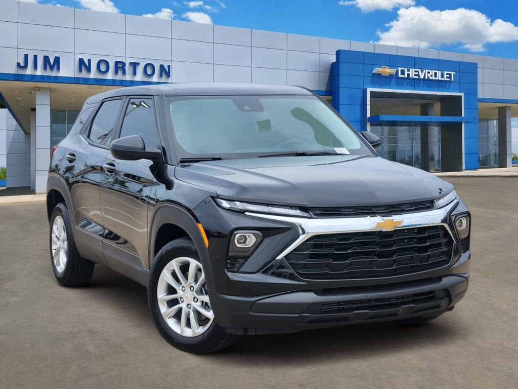 2026 Chevrolet Trailblazer LS in Mosaic Black Metallic — front three-quarter view