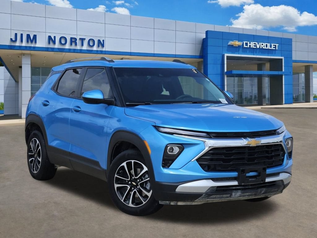 2025 Chevrolet Trailblazer LT in Marina Blue Metallic — front three-quarter view