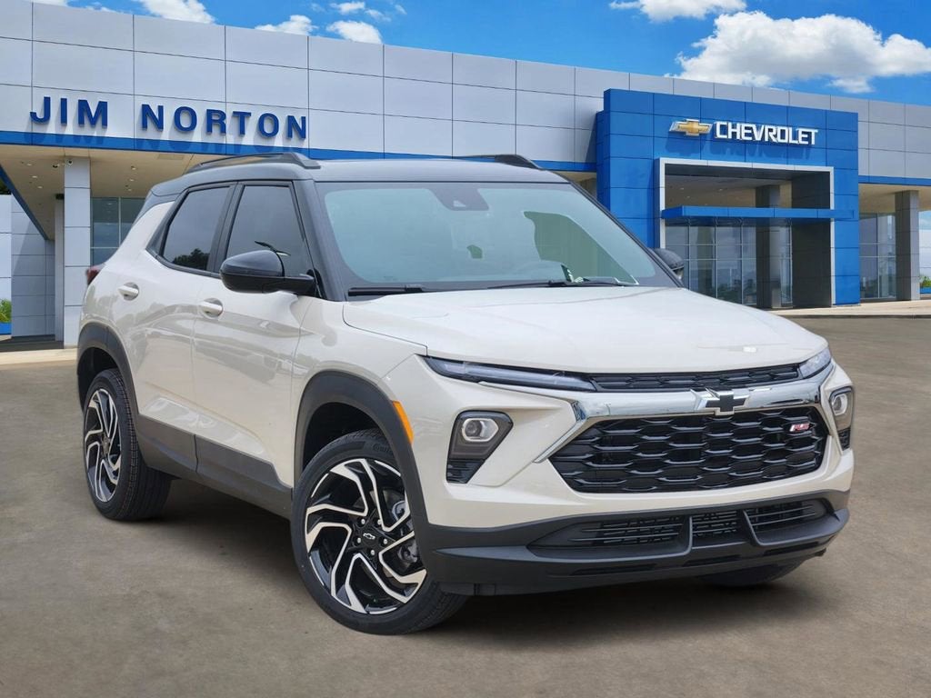 2026 Chevrolet Trailblazer RS in White Sands — front three-quarter view